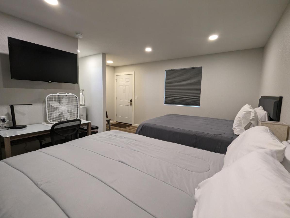 Snowy Mountain Inn Saratoga Экстерьер фото