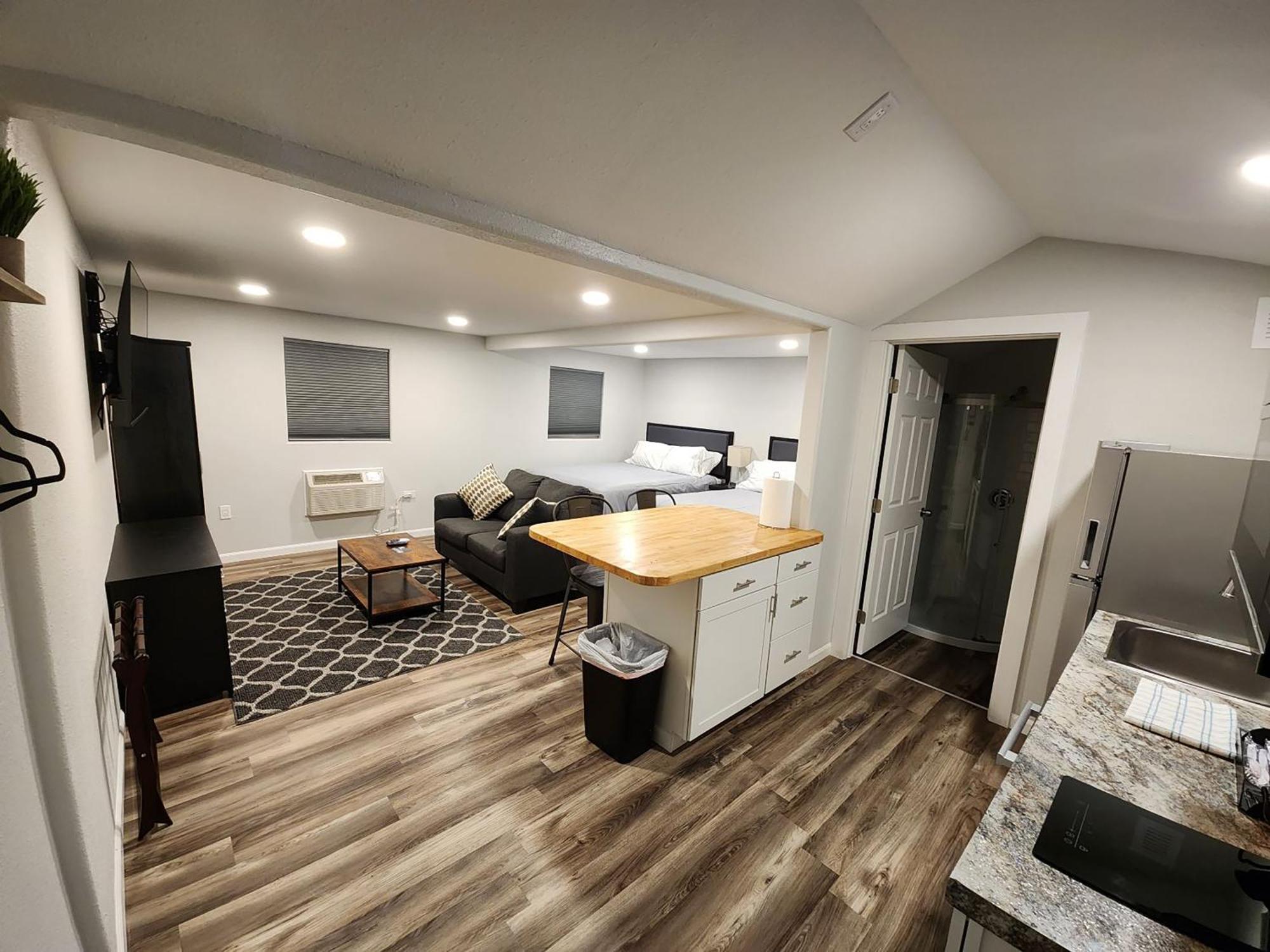Snowy Mountain Inn Saratoga Экстерьер фото